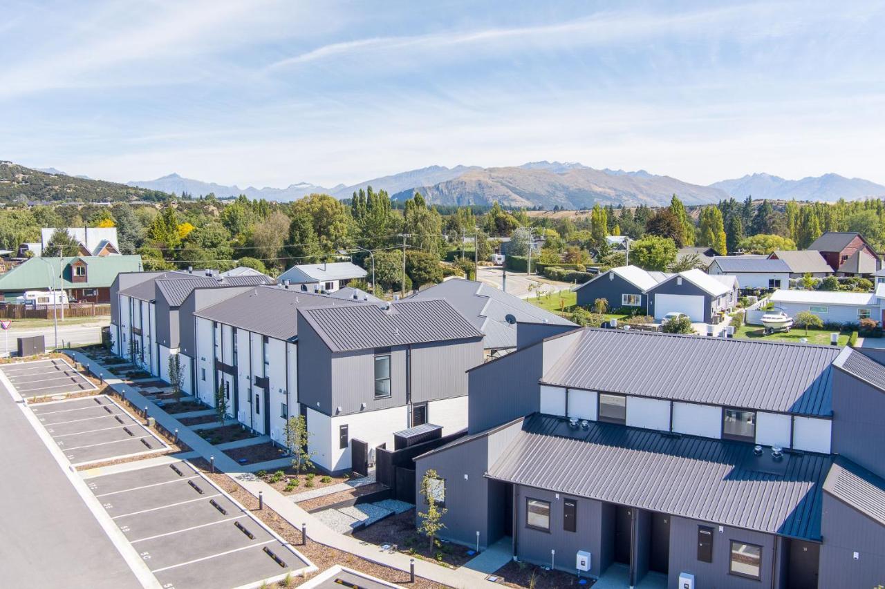 Alpine Junction Townhouse Apartments, Lodge & Hotel Wanaka Exterior foto